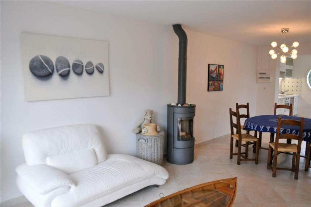 Maison 4 personnes à 100m de la plage de la Grève Rose à TREGASTEL - Ref 142 Extérieur photo
