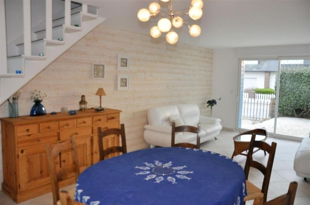 Maison 4 personnes à 100m de la plage de la Grève Rose à TREGASTEL - Ref 142 Extérieur photo